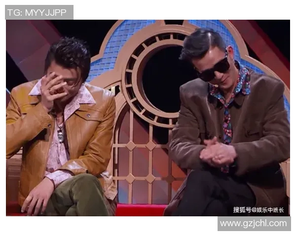 足球明星们的幽默时刻在吐槽大会上大放异彩引发观众热议与欢笑